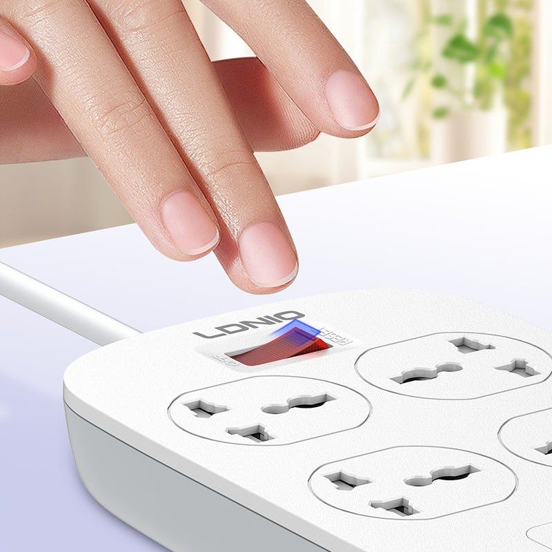 LDNIO SC4407C 45W 4PORT POWER STRIP EU PLUG | LDNIO SC4407C 45W Fast Charging Extension Power Socket with 4 EU AC Outlets, USB-C Power Delivery (PD) & Auto-ID USB Ports
