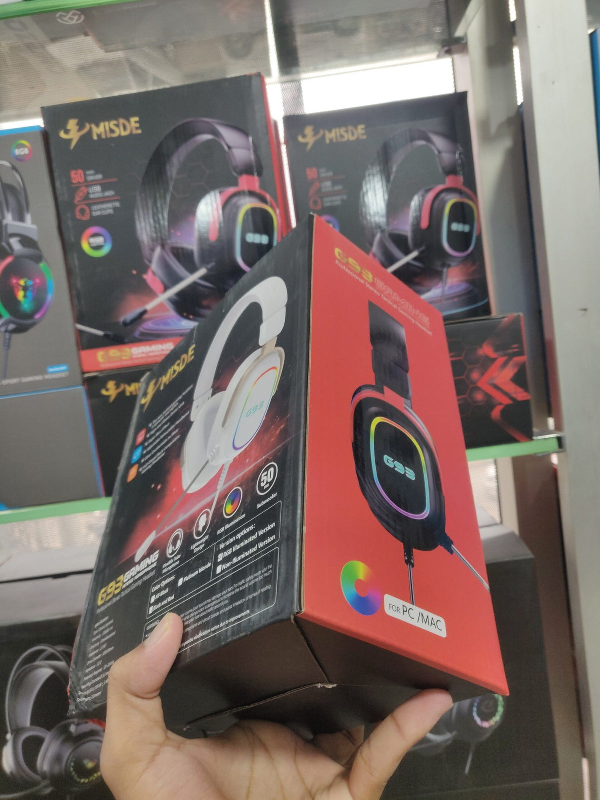 Misde G93 Gaming Headset – Over-Ear Stereo Headphones with Noise-Isolating Boom Mic & LED Backlighting