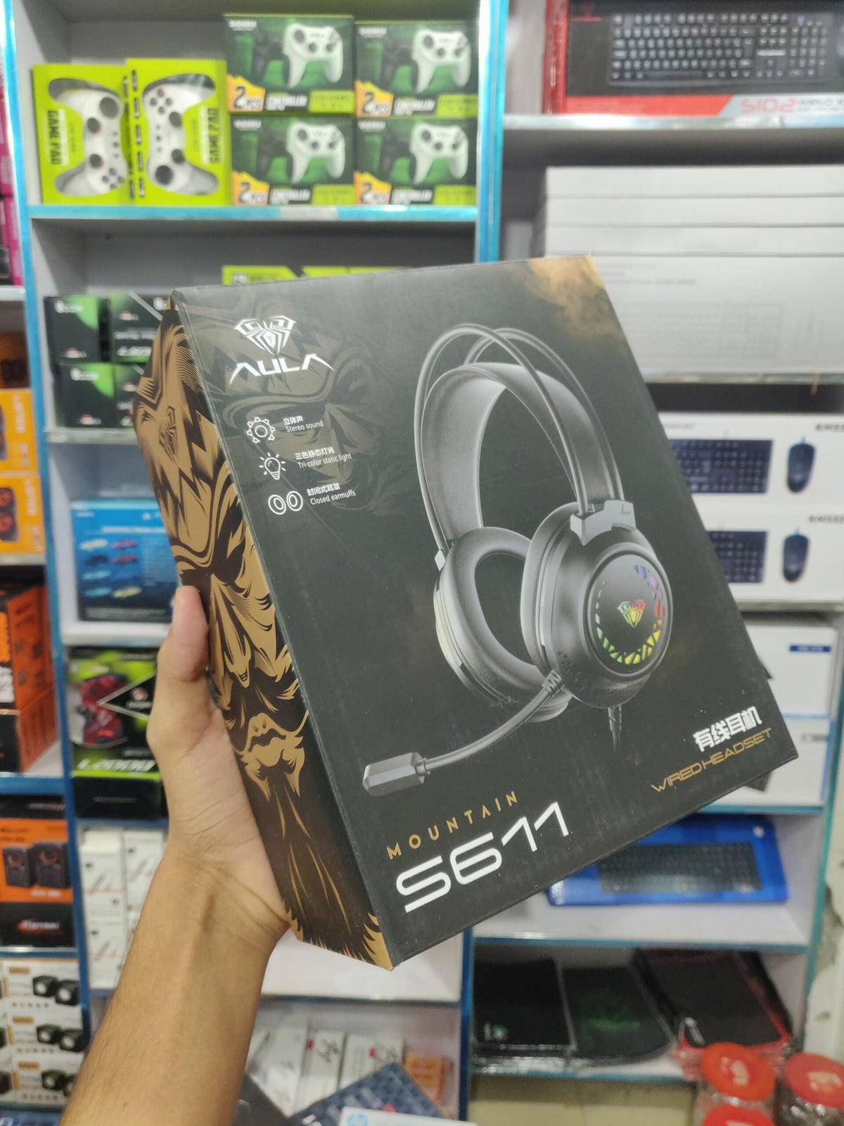 Aula S611 Headphone – Over-Ear Wired Gaming Headset with High-Clarity Noise-Reducing Mic & Memory Leatherette Cushions