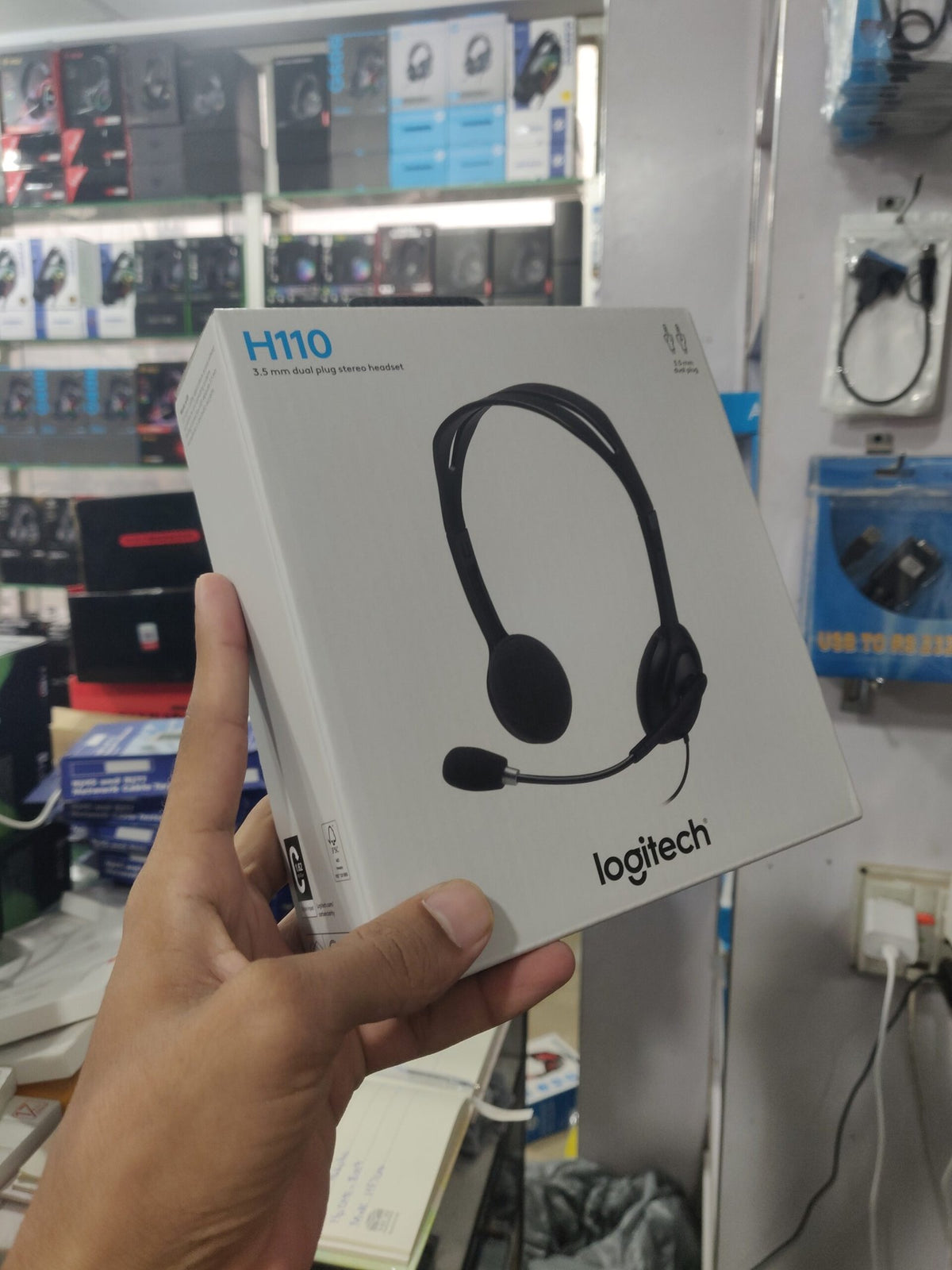 Logitech H110 Stereo Headset – Wired On-Ear Computer Headphones with 180° Rotating Noise-Canceling Boom Mic & Dual 3.5mm Plugs