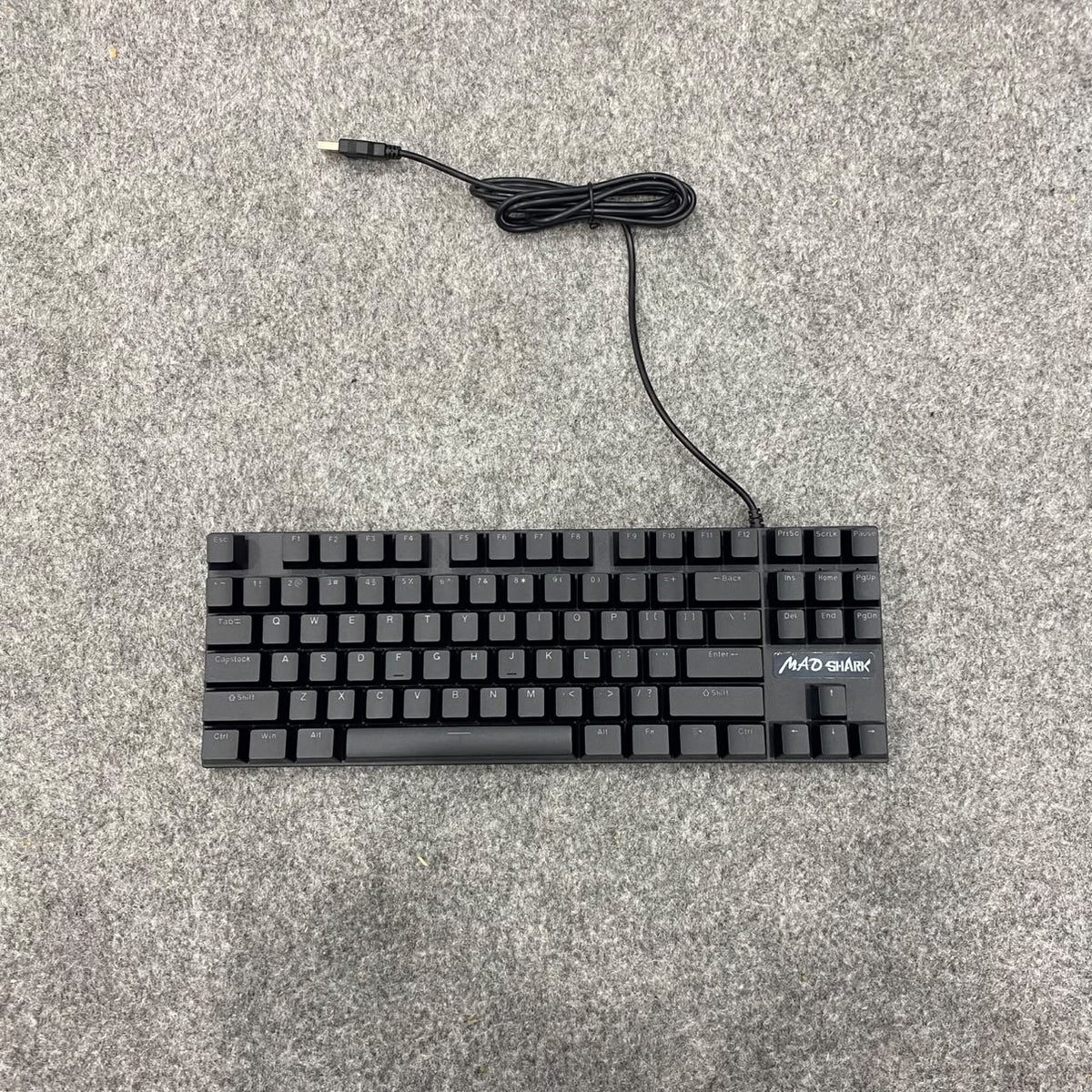 MADSHARK KEYBOARD MINI BLACK | Compact 60% Ergonomic Gaming Keyboard with Dynamic Backlighting & High-Speed Wired USB