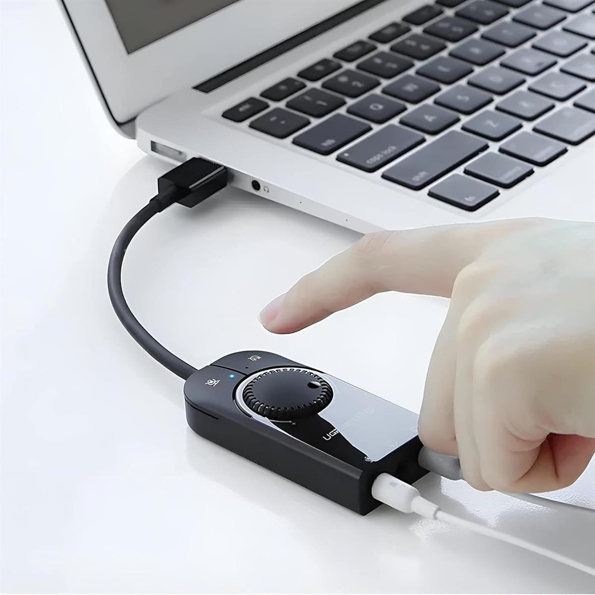 UGREEN USB External Stereo Sound Adapter 15cm (Black) USB to 3.5mm Audio Headphone and Microphone Jack Converter