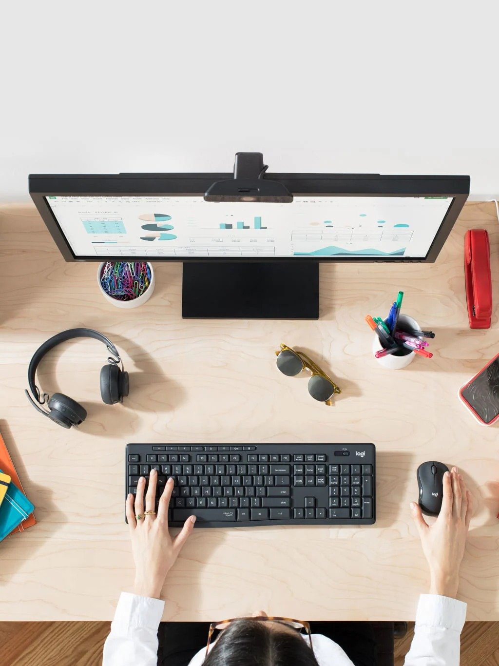 Logitech MK295 Silent Wireless Keyboard & Mouse Combo
